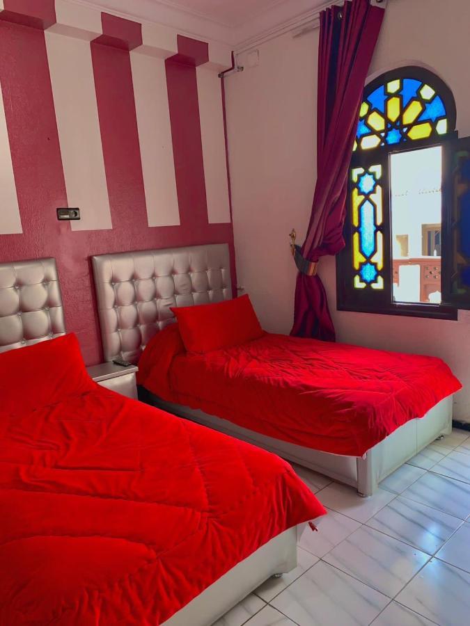 Hotel Sevilla Чефчауен Екстериор снимка
