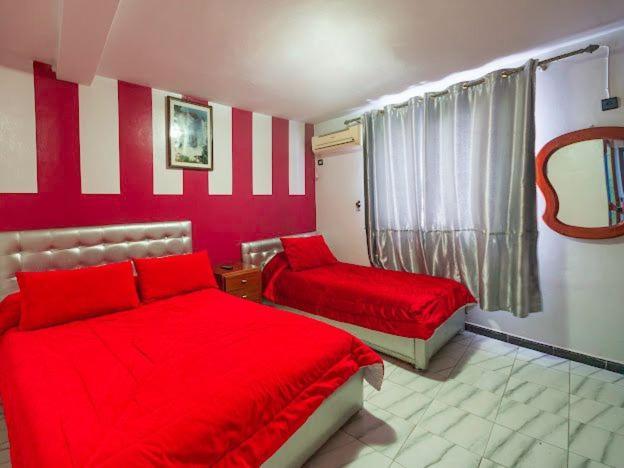 Hotel Sevilla Чефчауен Екстериор снимка