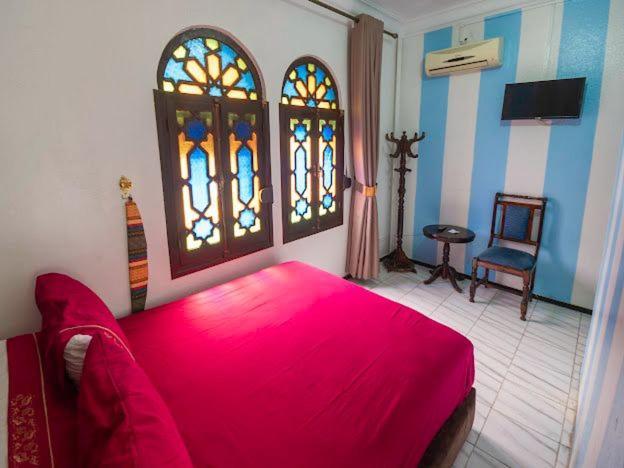 Hotel Sevilla Чефчауен Екстериор снимка